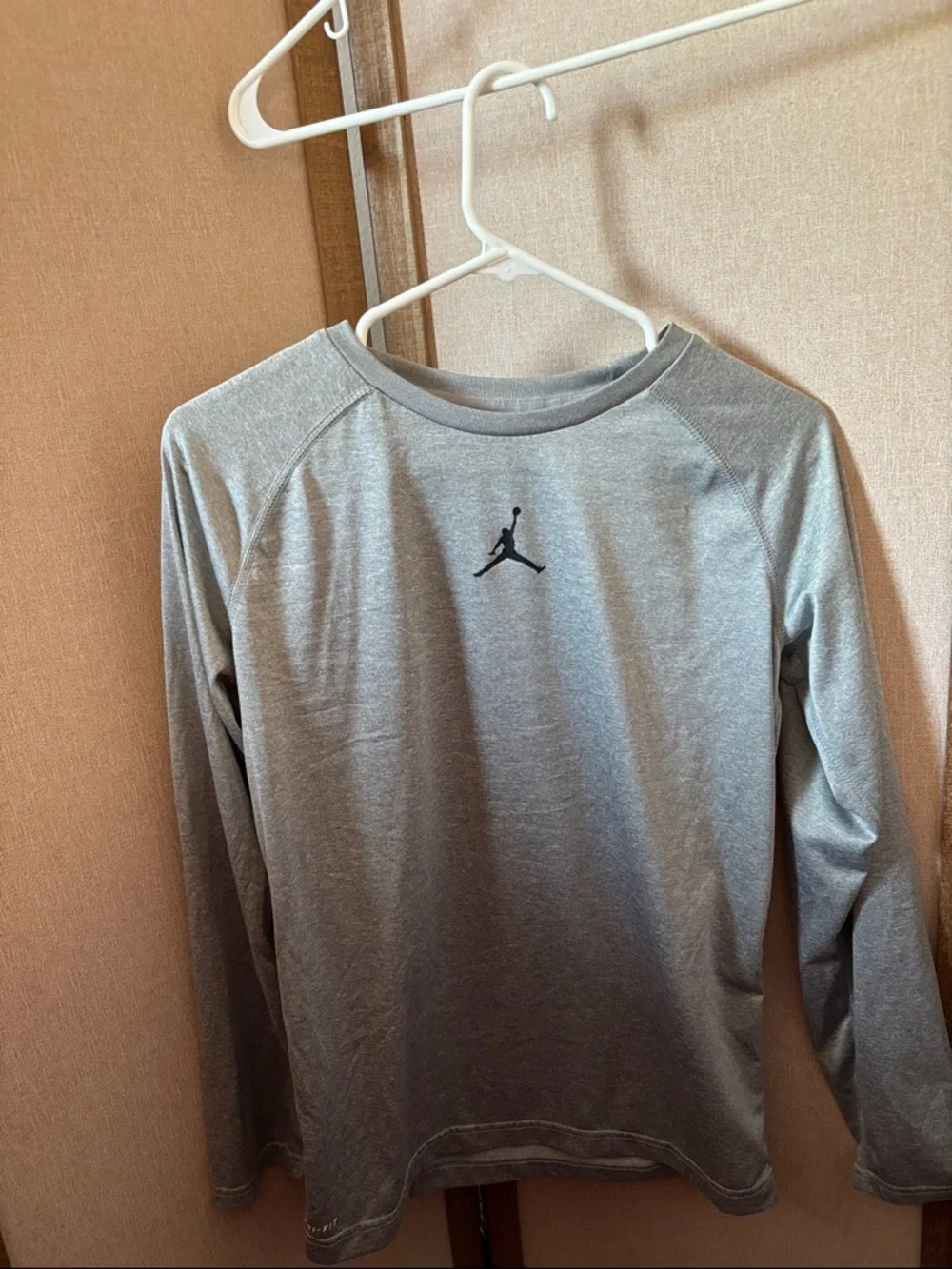 Jordan Children’s Gray Long-Sleeve Crew with Jumpman Logo XL
